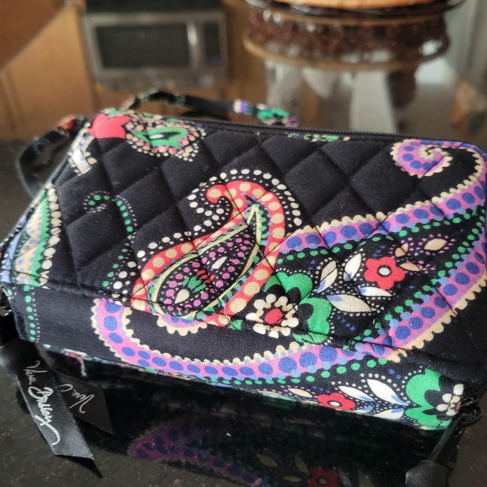 Vera Bradley RFID All in one Crossbody - Picture 7 of 8